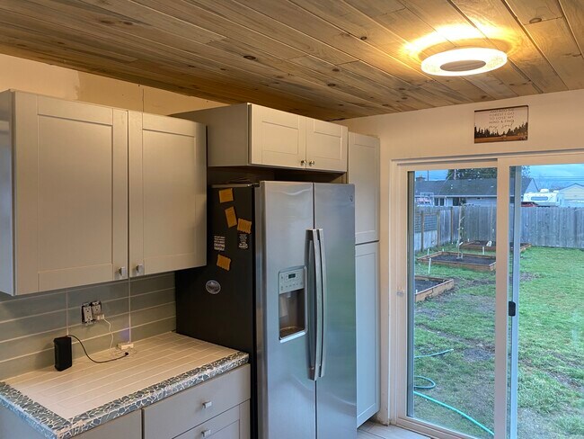 Foto del edificio - 3003 Lindbergh Ave