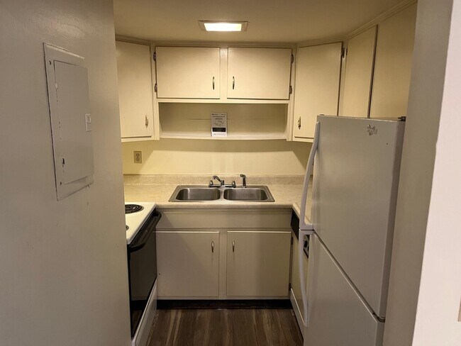 Foto del edificio - 2307 Columbia Ct