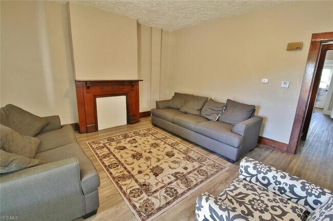 Foto del edificio - 2347 Linden Ave