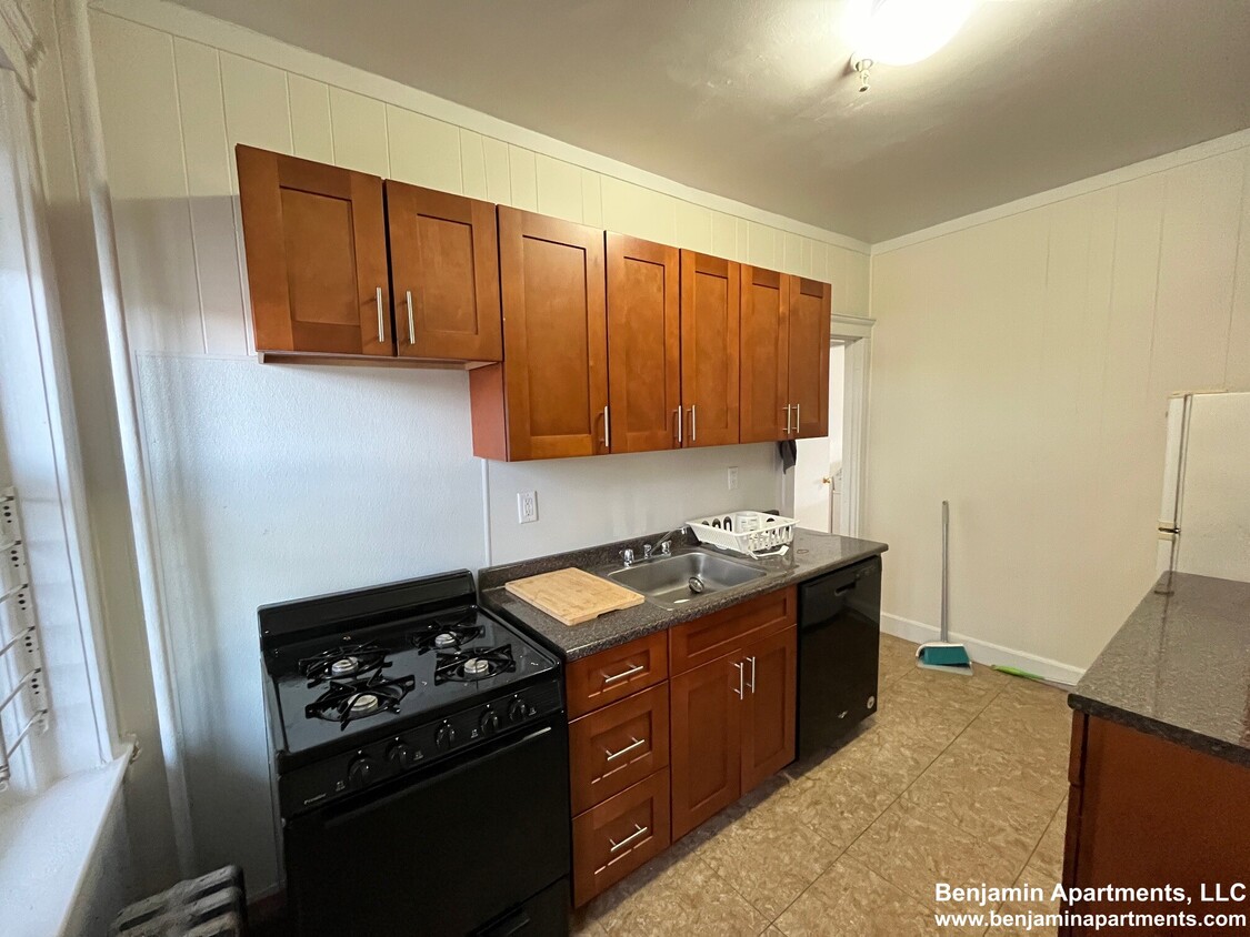 Primary Photo - 120 Washington St