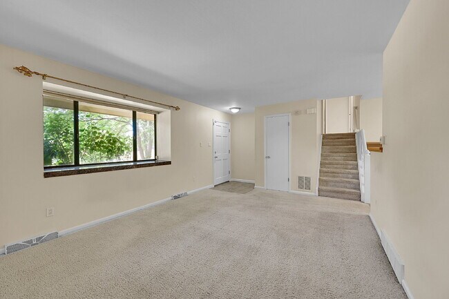 Foto del edificio - $3,100 - 3 Bed, 2.5 Bath Home in Littleton...