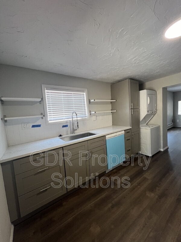 Building Photo - 1717 Griegos Rd NW