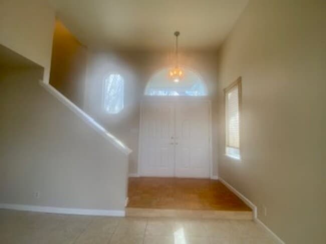 Building Photo - Three Bedroom Two and a Half Bath Home in the South Reno Crystal Lake Area