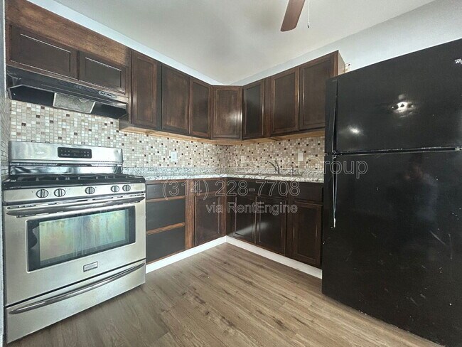 Foto del edificio - 10412 Prince Dr