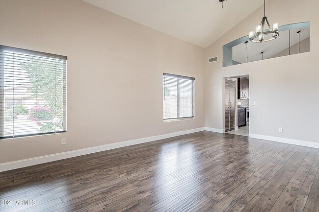 Building Photo - 16010 S 17th Dr