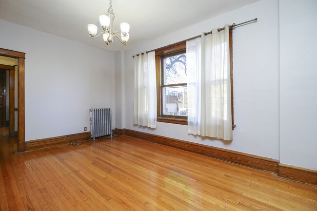 Foto del edificio - 3139 W Schubert Ave