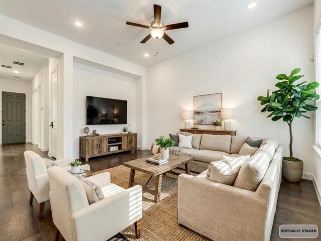 Foto del edificio - 7443 Tiffany Dr