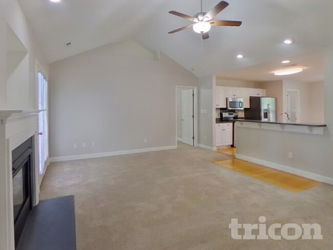 Building Photo - 4407 Gladwood Ln