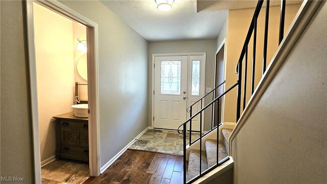 Building Photo - 1771 Rolling Hills Dr