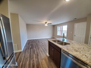 Building Photo - 3502 College Dr