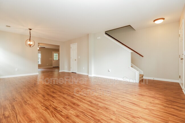 Building Photo - 1060 Briar Rose Ln