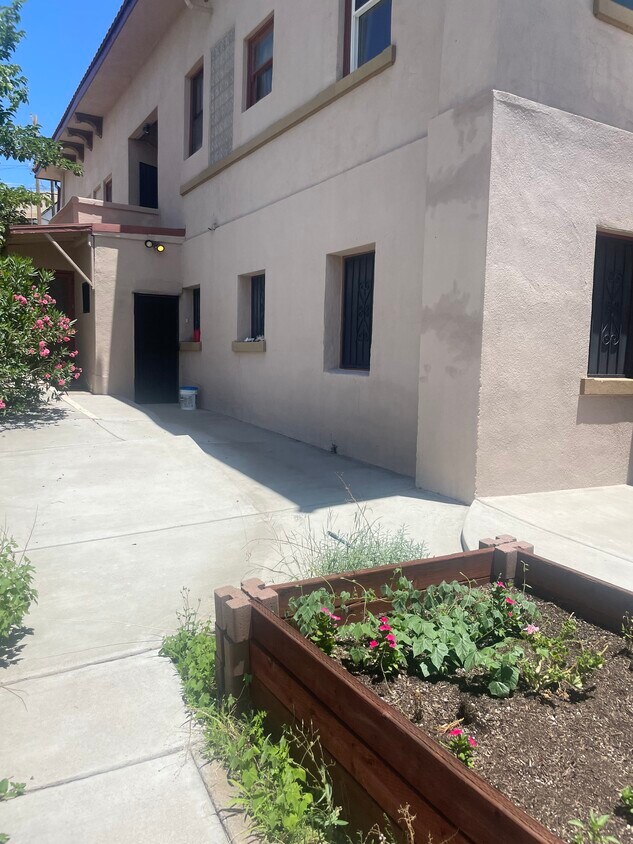 Foto principal - 800 Congdon Ave