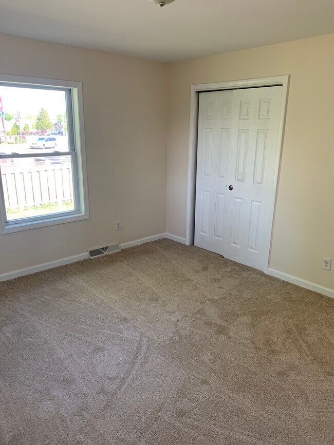 4176 S Center St Unit 1, Horseheads, NY 14845 Apartments in