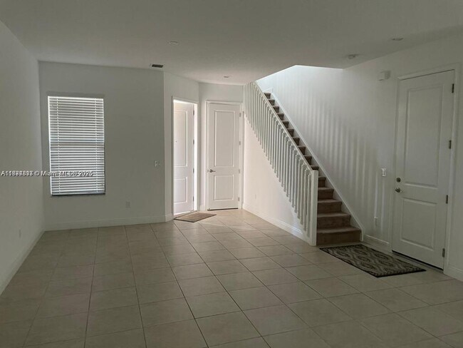 Foto del edificio - 20962 NW 1st Dr
