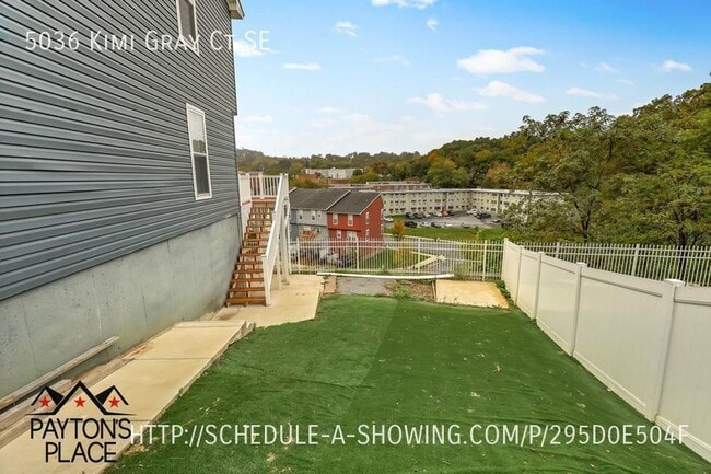 Building Photo - Brand New Townhome with amazing yard space
