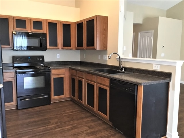 Building Photo - 517 Lindsborg Trl