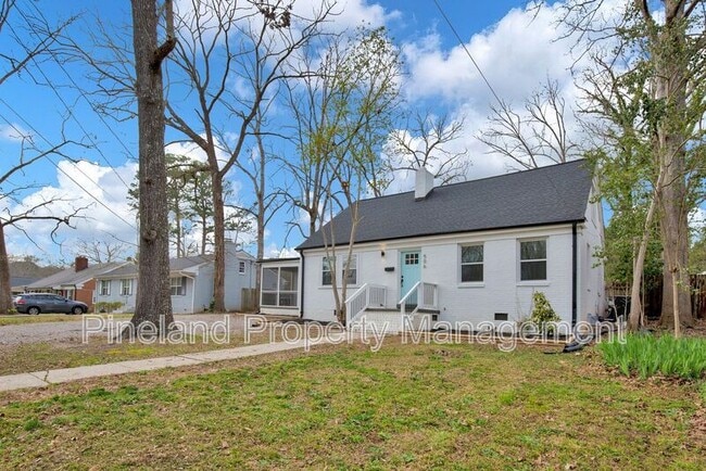 Building Photo - 506 Cross St