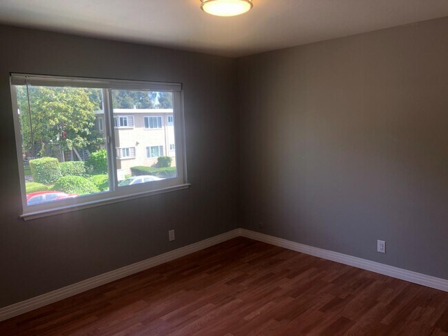 Foto del edificio - 2286 Deborah Dr