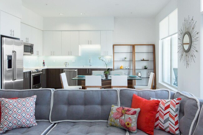 Foto del edificio - 150 S Taaffe St