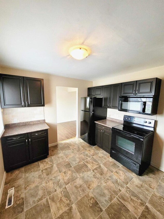 Photo principale - 3 bedroom in Kitimat BC V8C 1W4