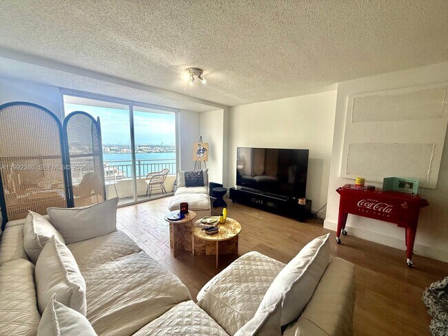 Foto del edificio - 770 Claughton Island Dr