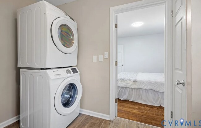 Foto del edificio - 2303 Parkside Ave