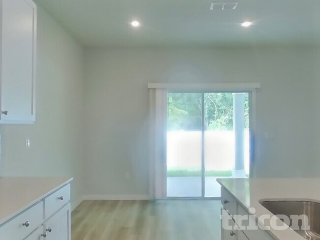 Foto del edificio - 14934 Macadamia Ln