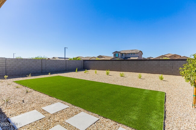 Building Photo - 17594 W Country Club Terrace