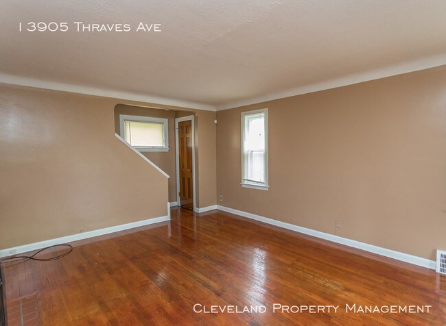 Building Photo - Well Maintained Colonial.
