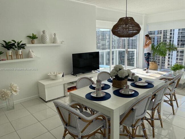 Foto del edificio - 20515 E Country Club Dr