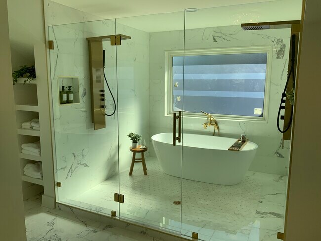 Baño principal - 116 3rd Ave