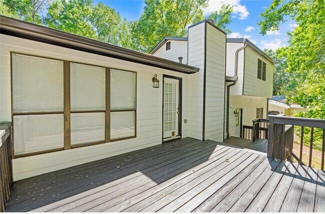 Building Photo - 1173 Mill Ridge Dr