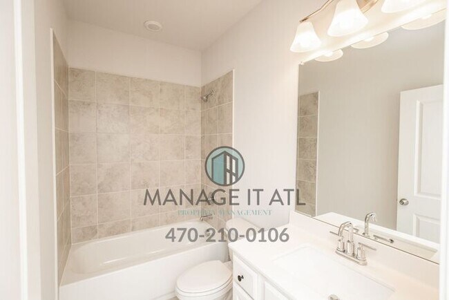 Building Photo - Elegant 4 Bedroom Townhome in Prime Location near HWY 285 in Doraville