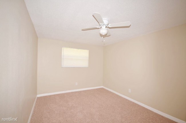 Foto del edificio - 1109 Jadewood Ave
