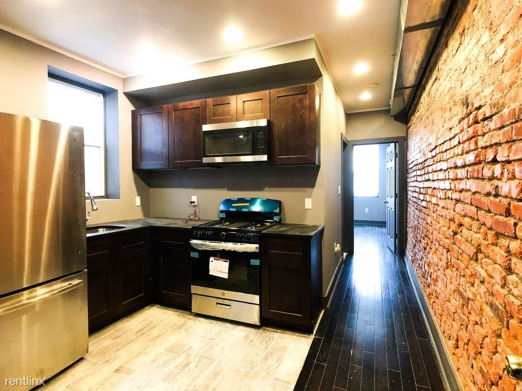 Primary Photo - 2 br, 1 bath Apartment - 242 Apsley St