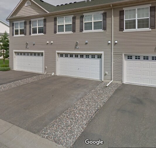 Foto del edificio - 1076 Hillvale Ave N