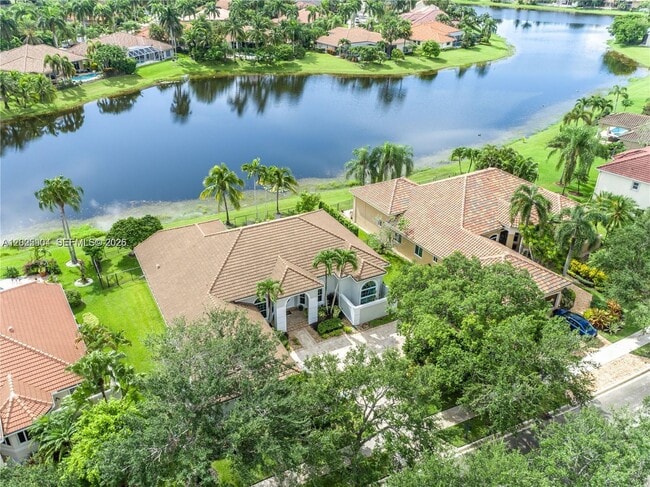 Foto del edificio - 2708 Meadowood Dr