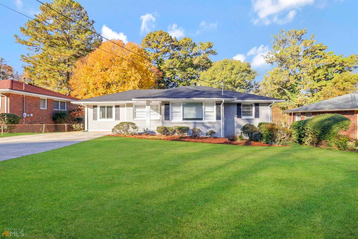 2251 Collins Dr, East Point, GA 30344 House Rental in East Point, GA