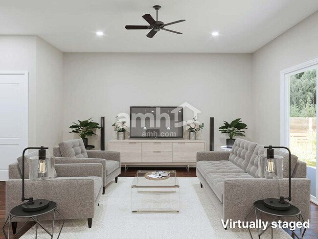 Foto del edificio - 556 Summit View Lane