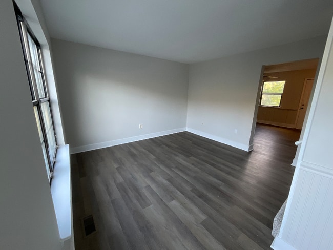 Foto del edificio - 102 Northwinds Dr