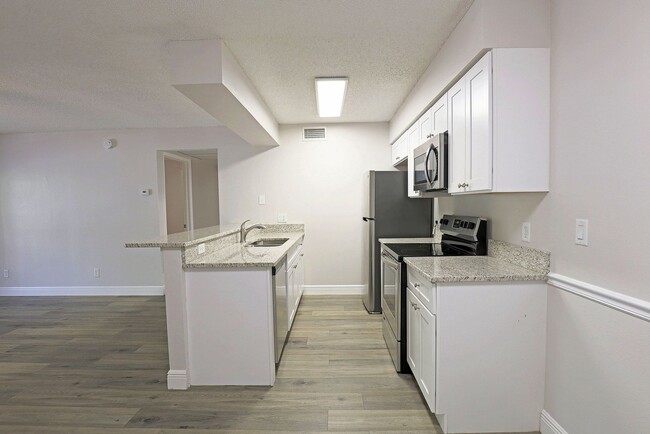 Building Photo - Mystic Gardens 5305-515