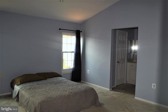 Building Photo - 103 Lazy Hollow Dr