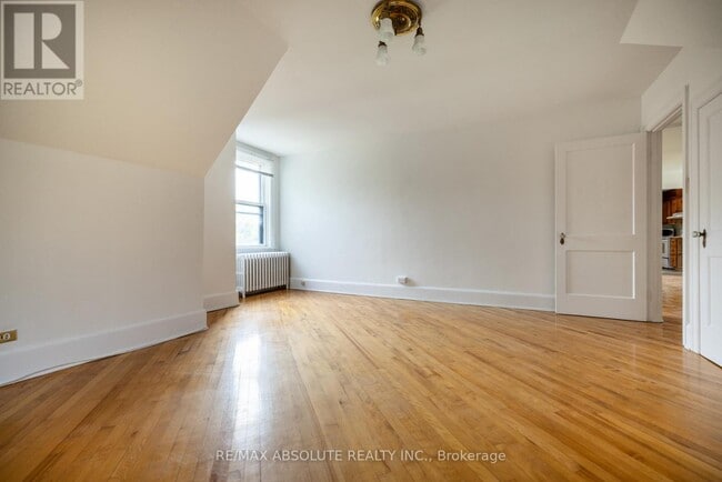 Photo du bâtiment - 258-258 Daly Ave