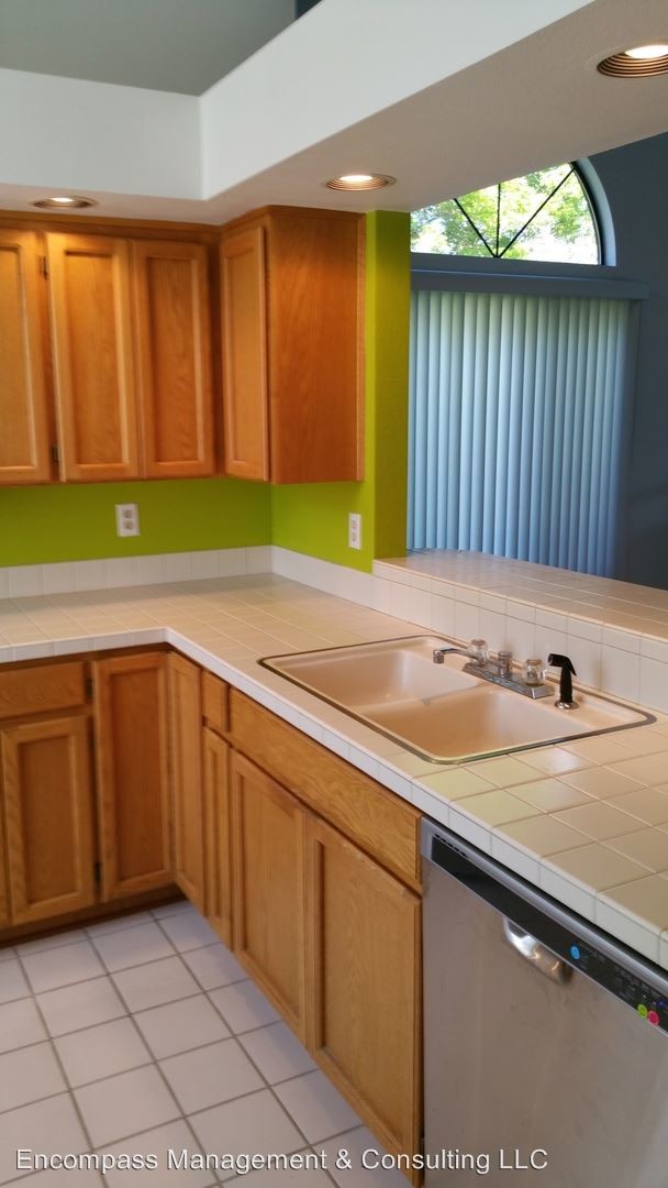 Building Photo - 2 br, 2 bath House - 6142 Trevino Court N.
