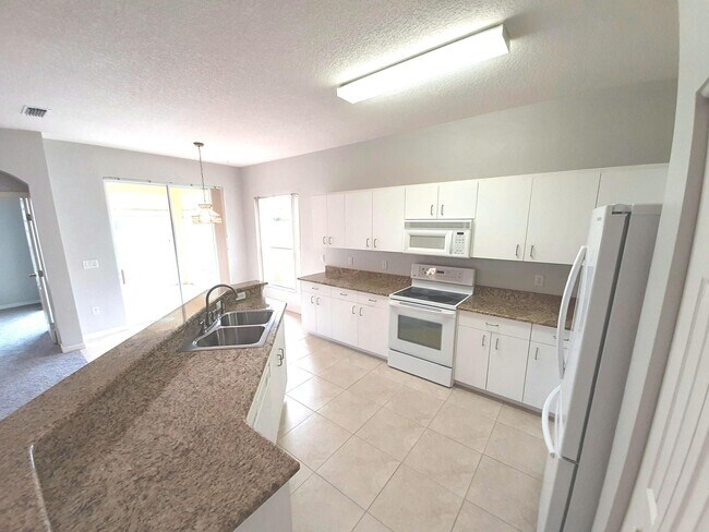 Building Photo - 2513 Ventura Cir