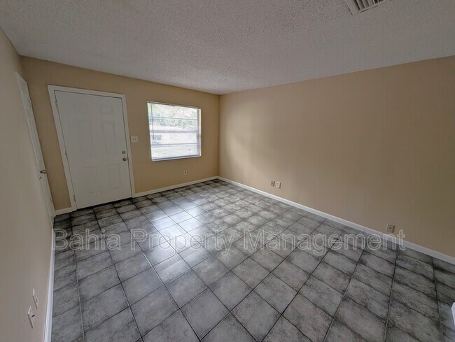 Foto del edificio - 3307 N 77th St