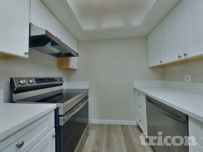 Building Photo - 1107 Nadene Dr