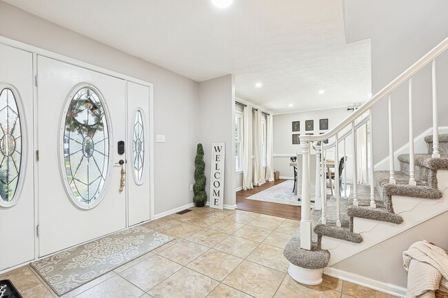 Foto del edificio - Move In Ready 4 Bedroom House in Yorktown!