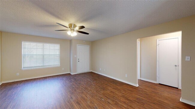 Building Photo - 411 N Business Hwy 78