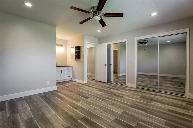 Building Photo - Los Gatos Almaden Road 2117/2119